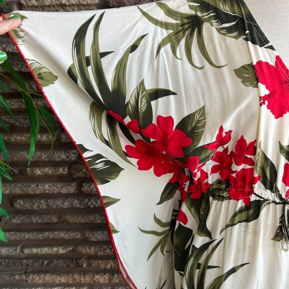 Favant Hawaiian Red Hibiscus Flower Swim Cover up One Size - Picture 3 of 7